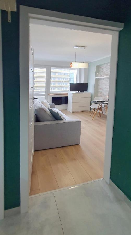 Holiday Home Slavia New 408 Z Sypialnia I Balkonem Przy Plazy 미엥지즈드로예 외부 사진