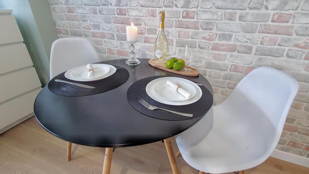 Holiday Home Slavia New 408 Z Sypialnia I Balkonem Przy Plazy 미엥지즈드로예 외부 사진